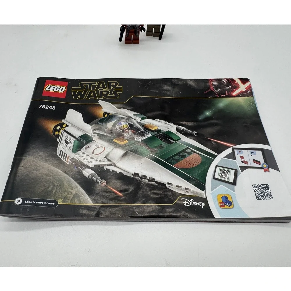 LEGO Star Wars Resistance A-Wing Starfighter 75248 Snap Wexley Lieutenant Connix